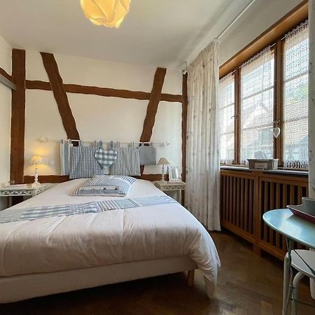 La Petite Chambre Bleue - Centre Historique-2 Pers-Non Accessible Au Personnes A Mobilite Reduite 케제르베르 외부 사진