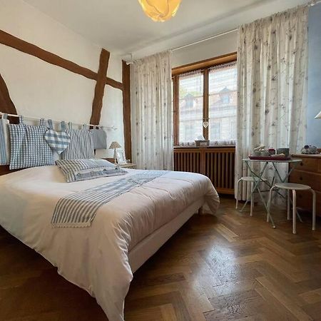 La Petite Chambre Bleue - Centre Historique-2 Pers-Non Accessible Au Personnes A Mobilite Reduite 케제르베르 외부 사진